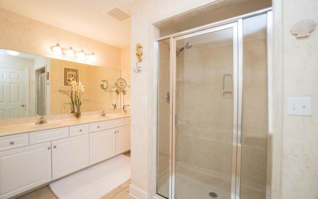 Phoenix West 1001 Apartment 4