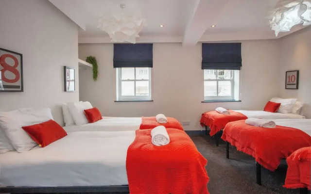 higgihaus 107 Sleeps 4  Monday - Friday