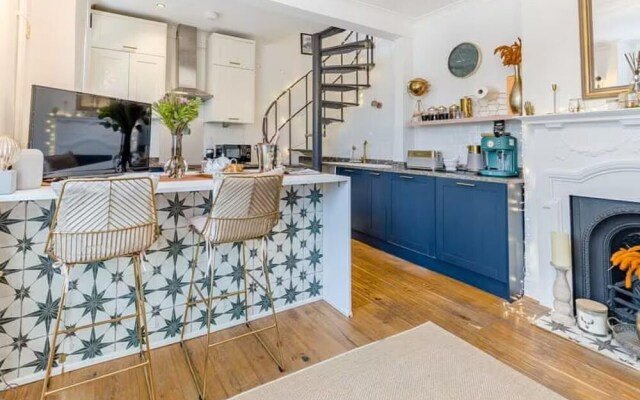 Romantic 1-bed House in Whitstable Real gem !