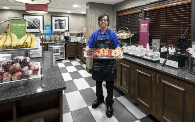 Hampton Inn Winston-Salem Hanes Mall