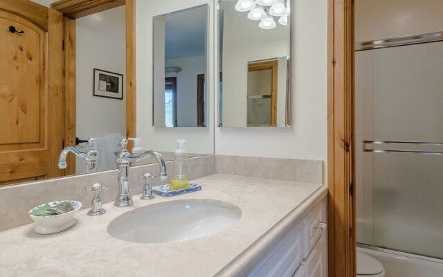 Ridge Condominiums 2685 by RedAwning