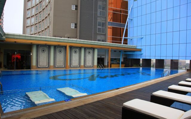 Zhuhai Charming Holiday Hotel