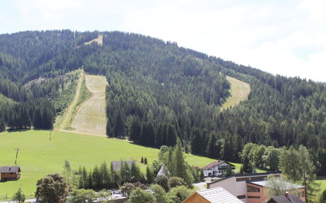 Wooden Chalet with Wellness Centre in Hohentauern