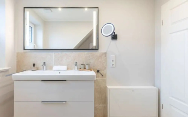 Moderne Doppelhaushalfte in Niebull