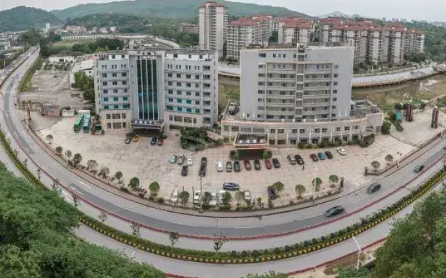 Friendly Hotel (Shaoguan Nanhua Temple)