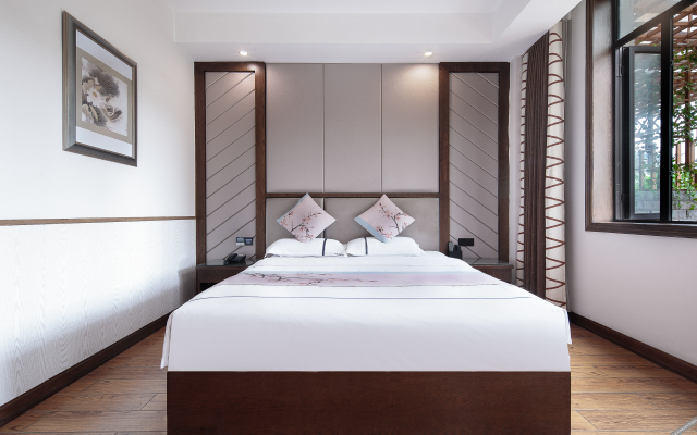 Xuyong Sunshine Garden Inn