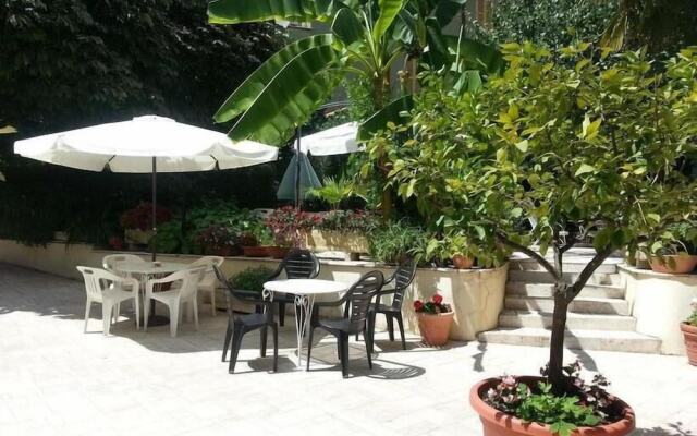 ALBERGO RISTORANTE BELSITO FIUGGI Nhost