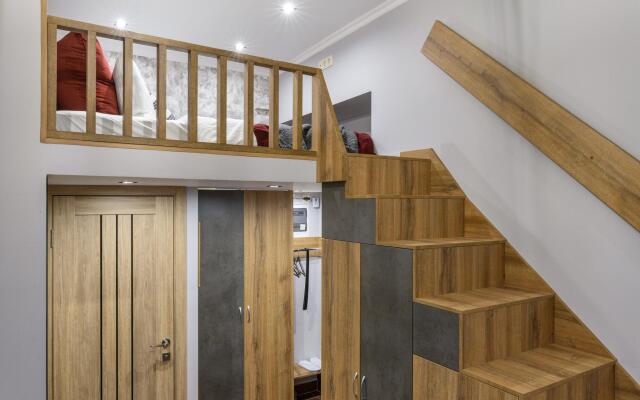 Морошка на набережной Синопская