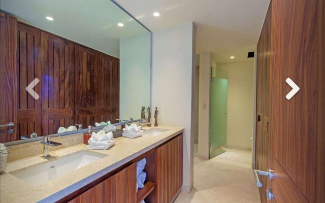 Sophisticated and Contemporary Style Three Bedroom Villa