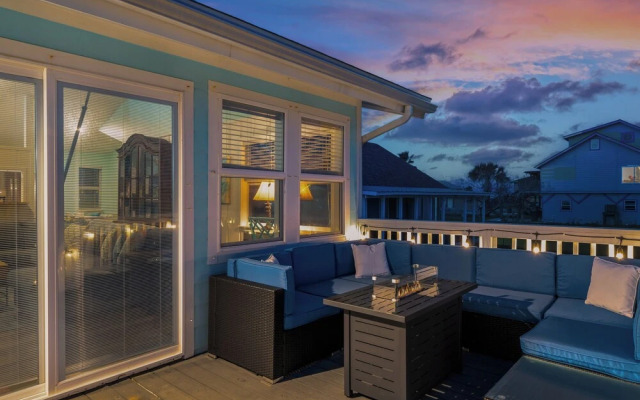 Hideaway at Redhead Road