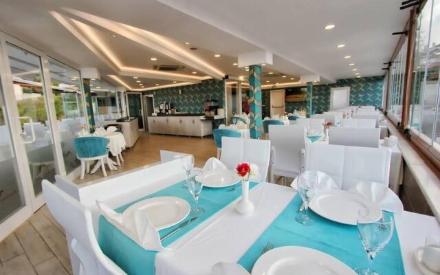Hermias Marin Hotel