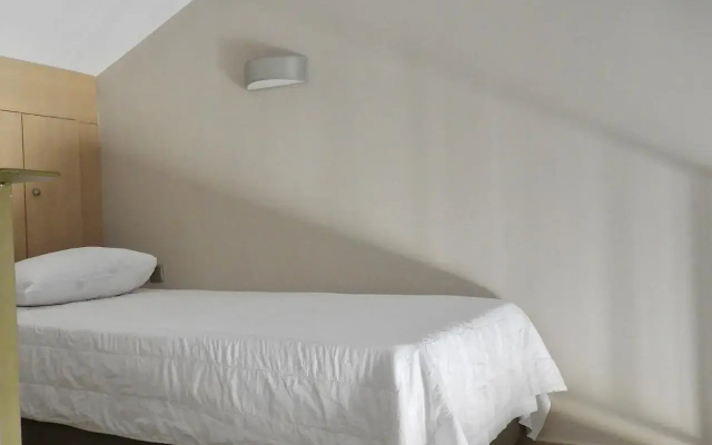 Royalty Suites