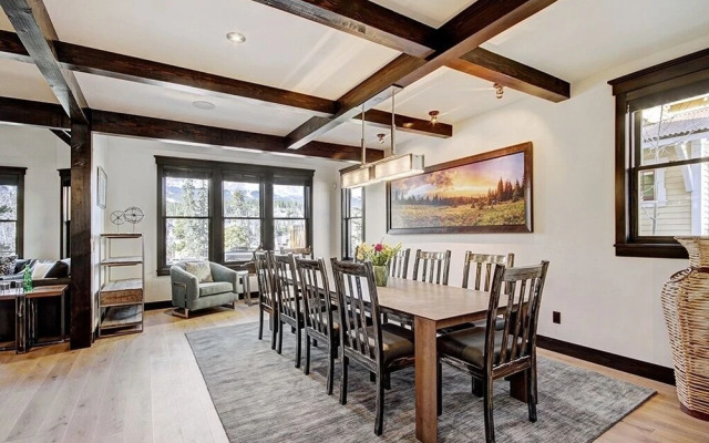 The Bogart House 5 Bedroom Home