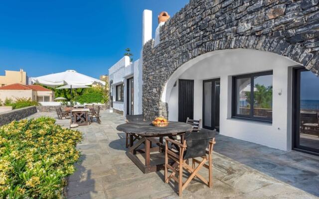 "platanias Beachfront Villa Elsa-90m To Main Square"