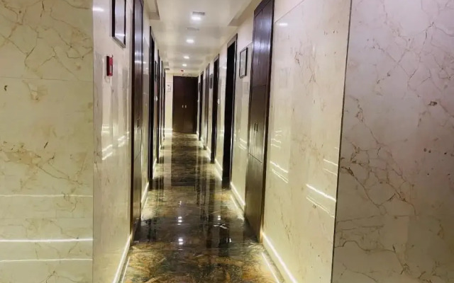 Capital O 80951 Hotel New Radsson Suite