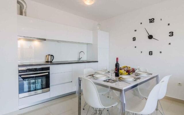 Apartment in Crikvenica 39077