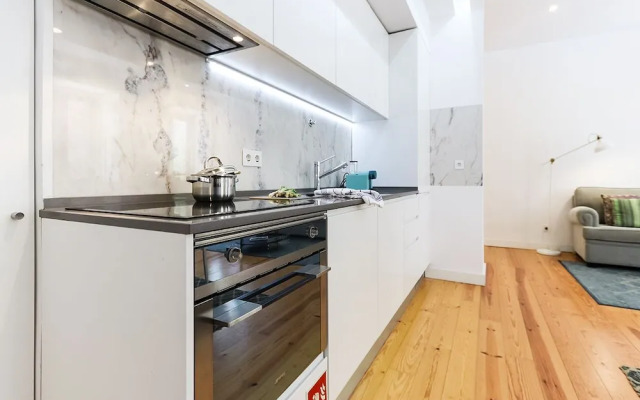 JOIVY Polished 1BR Apt, close by Avenida da Liberdade