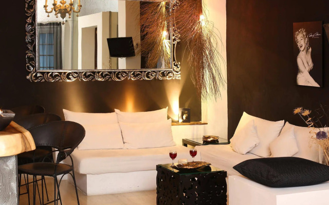 Pantokrator Hotel