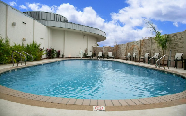 Holiday Inn New Orleans West Bank Tower by IHG