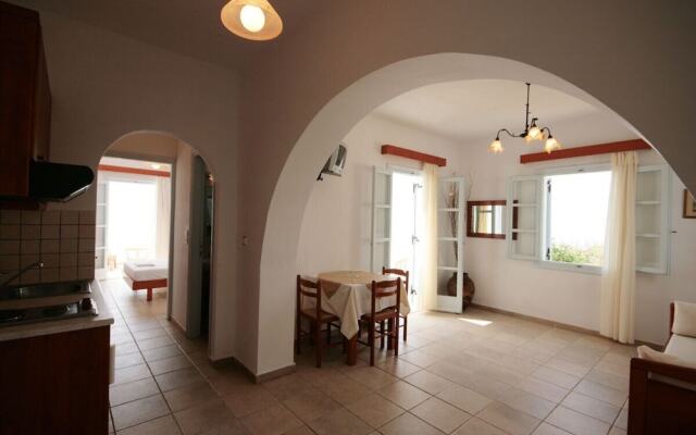 Pirgos Stelida Hotel