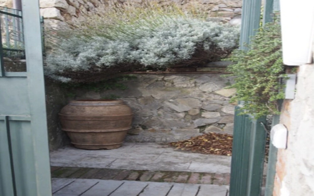 Casabella With Garden