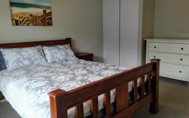 Halls Head Holiday Home