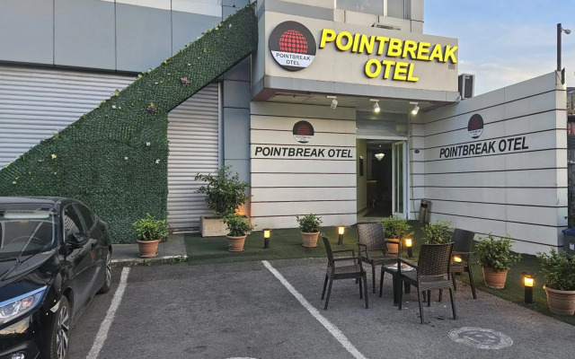 Pointbreak Hotel