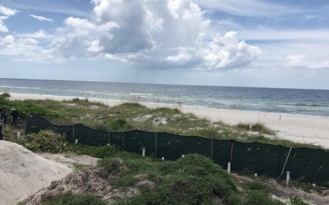 Gulf Front Suite 201 Apartment 1