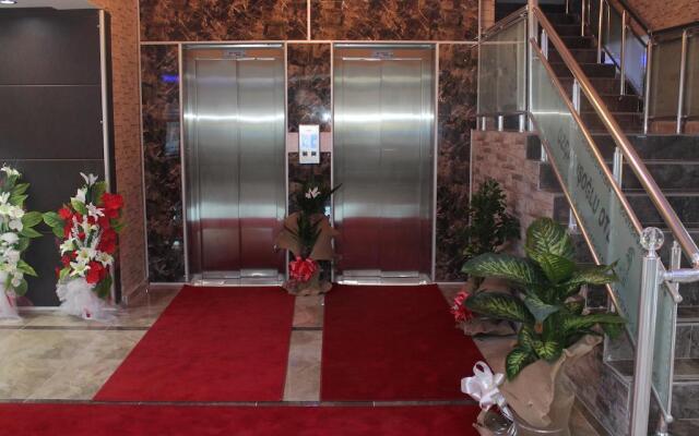 Oz Cavusoglu Hotel