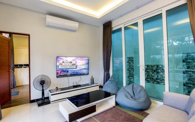 Home2Home Pool Villa