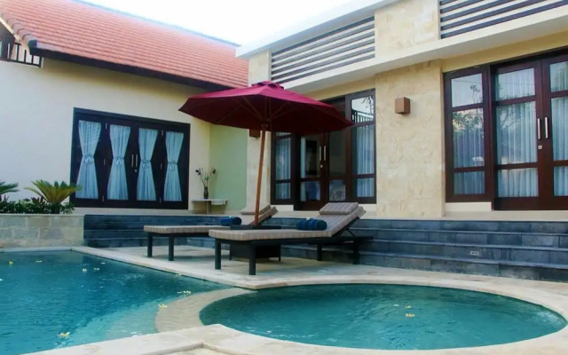 Kubu Kulat Villa