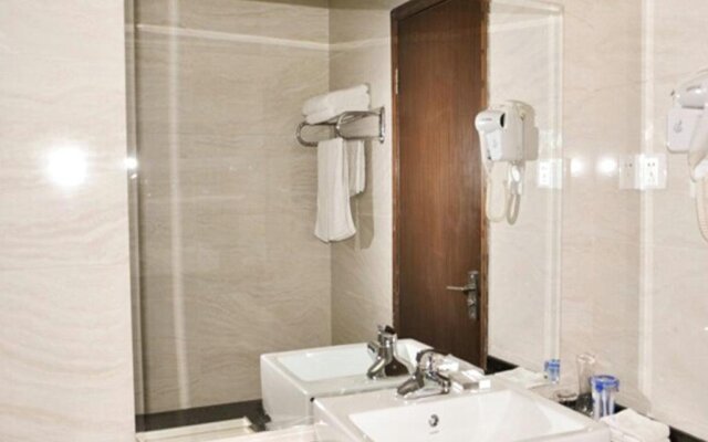 Chizhou Yinxing Business Hotel