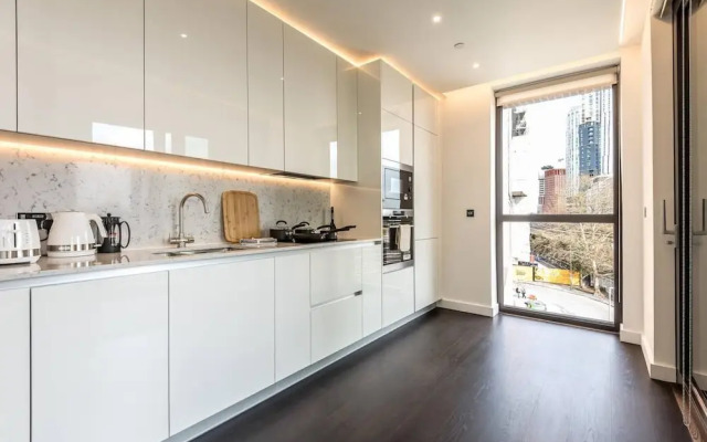 Luxurious 2 Bedroom Apartment With Winter Garden