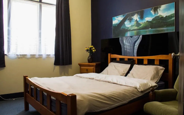 Geeky Gecko Hostel