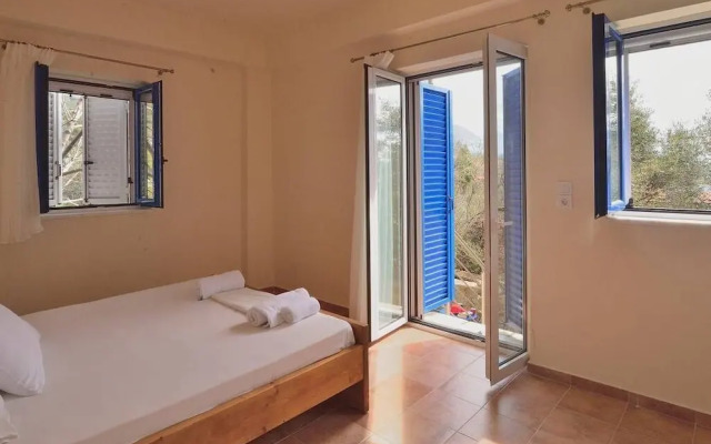 Fedra Stone Villa Near The Beach