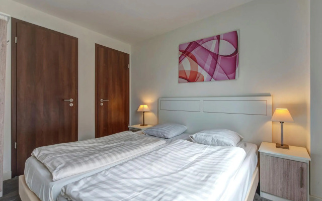 Villa With Bubble Bath, Solarium and Fireplace