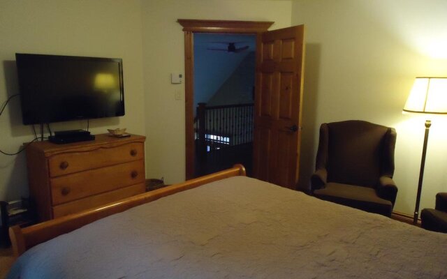 La Maison du Lac Bernard