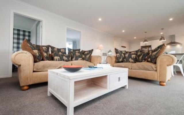 Luxury Rata Apartment B