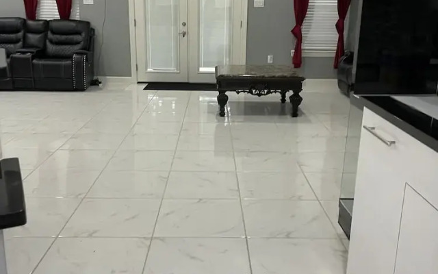 IAH SPHERIC Mini-mansion