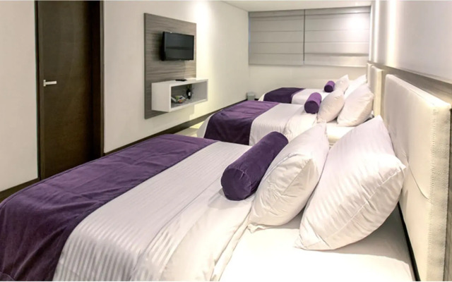Loyds Hotel