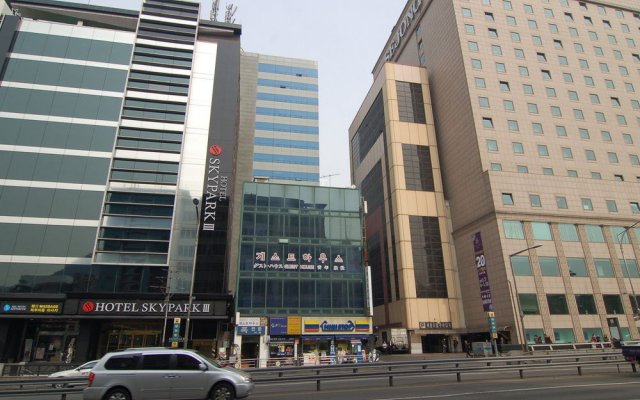 Myeongdong MOM House