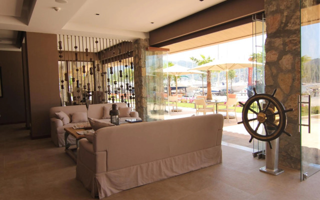 Martı Hemithea Hotel