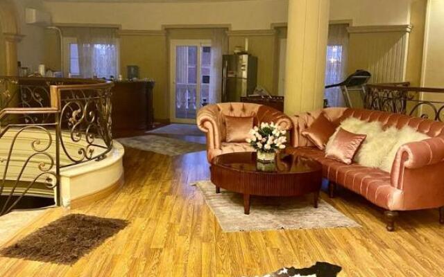 قصر الياسمين ٨ بالتجمع