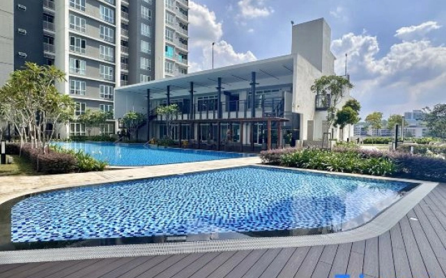 121 Residences by manatidur