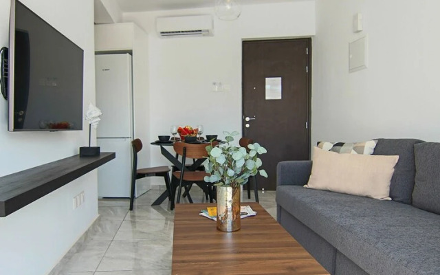 Phaedrus Living- Seaside Lighthouse 74