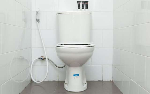 RedDoorz near Maranatha University 3