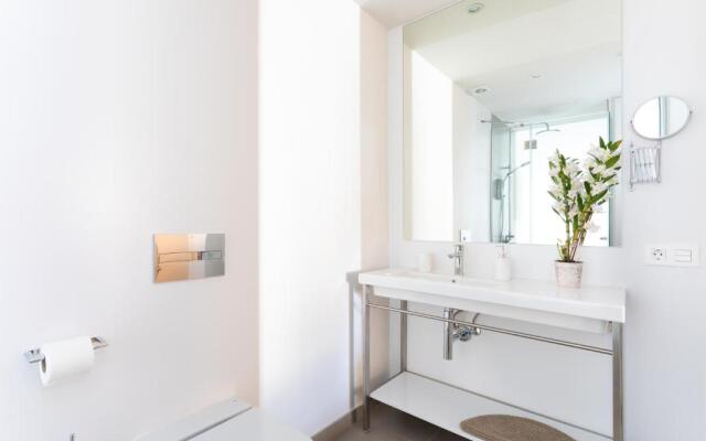 Rooms & Suites Loft 2H Deluxe Edition Arrecife