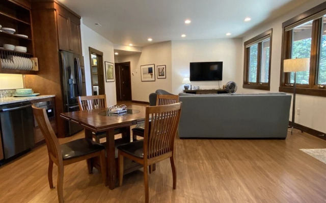 Fl361 Lost Loon Lake Luxury Apartment