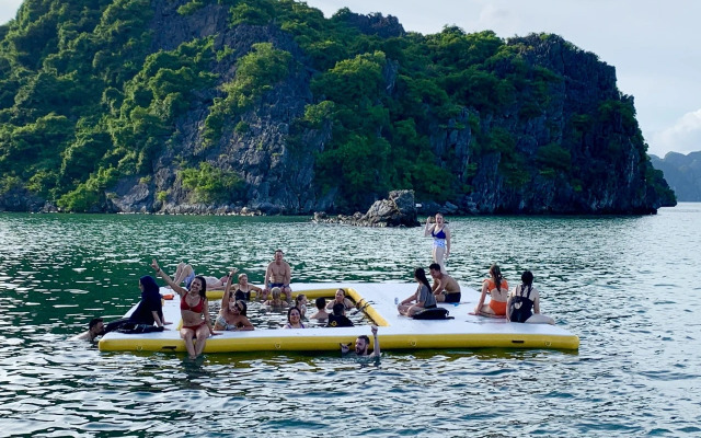 V'Spirit Cruise