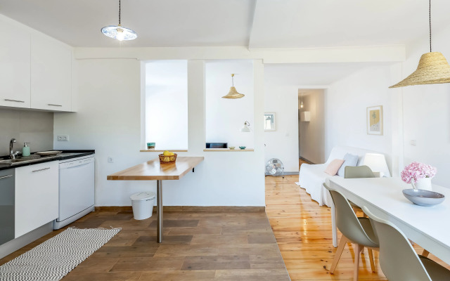 RomanticHome at Alfama's Heart